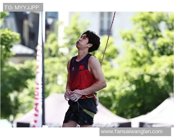 成都攀岩队在极限运动世界杯中的团队协作表现分析与点评