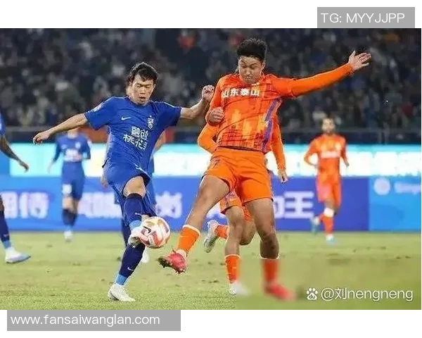 中国通缉的足球明星背后的故事与争议引发的热议与关注 中国通缉的足球明星背后的故事与争议引发的热议与关注
