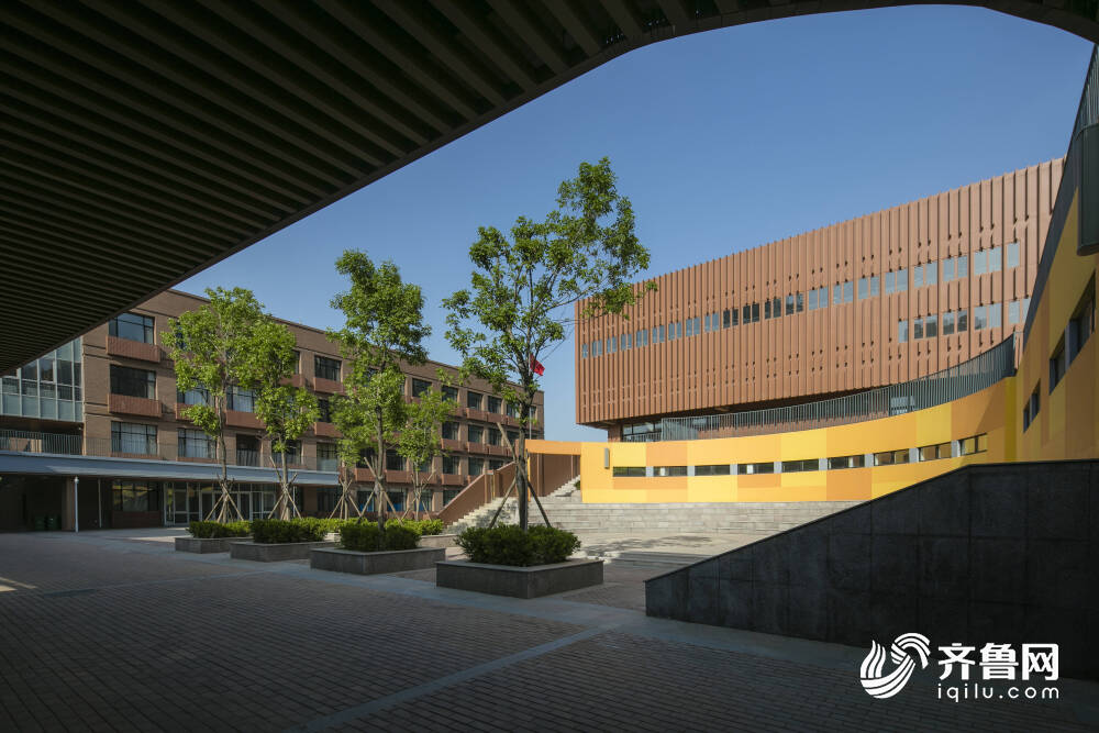 星空综合官网助推修建节能范畴手艺前进 山东新版《大众修建节能设想尺度》8月1日起(图1)