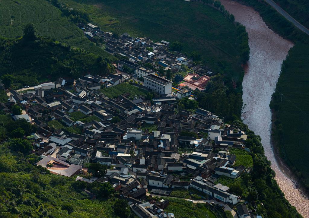 星空综合体育袁烽传授掌管设想的同济大学特征帮扶项目“永安之心永安书院”获2025(图2)